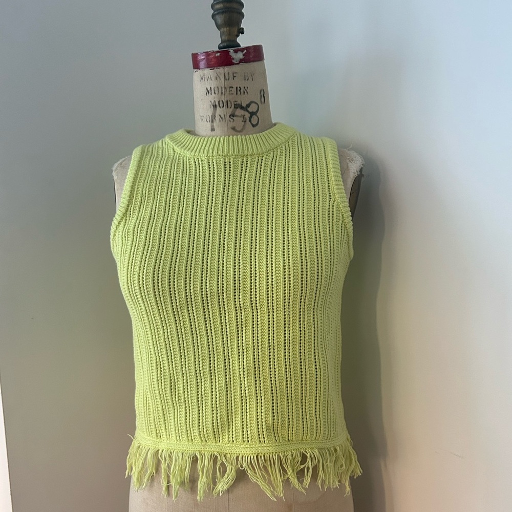 Flat White green knit top